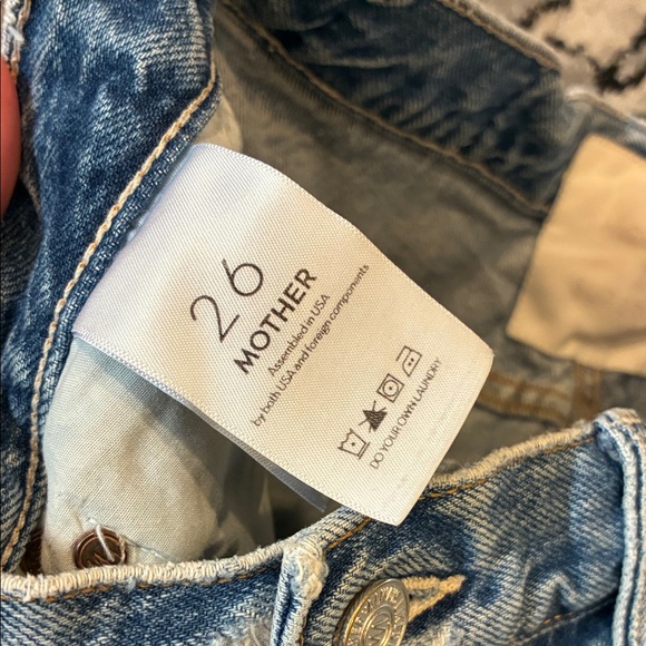 MOTHER The Scrapper Cuff Faded Jeans - Picture 4 of 8